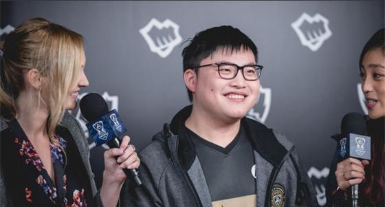 的流畅性与 的流畅性与